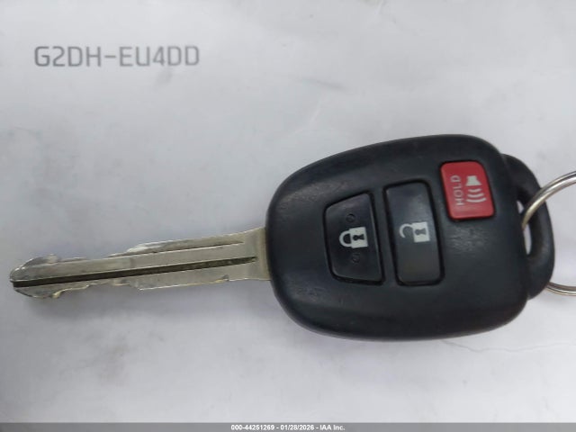 JTDKDTB39F1088491 Toyota Prius C One