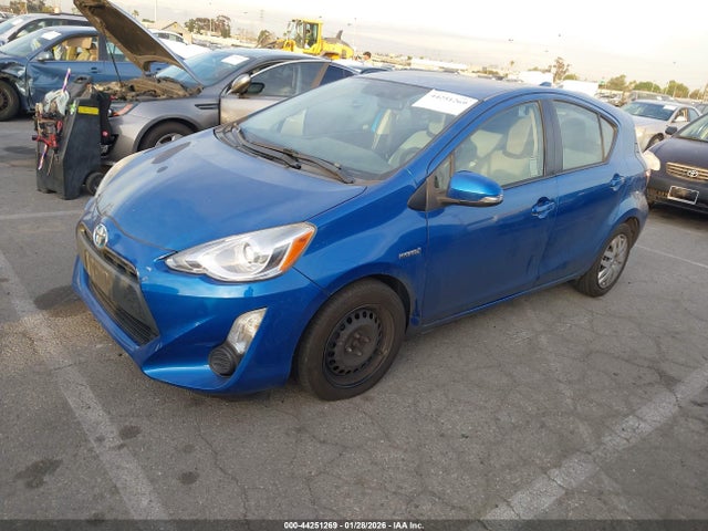 JTDKDTB39F1088491 Toyota Prius C One