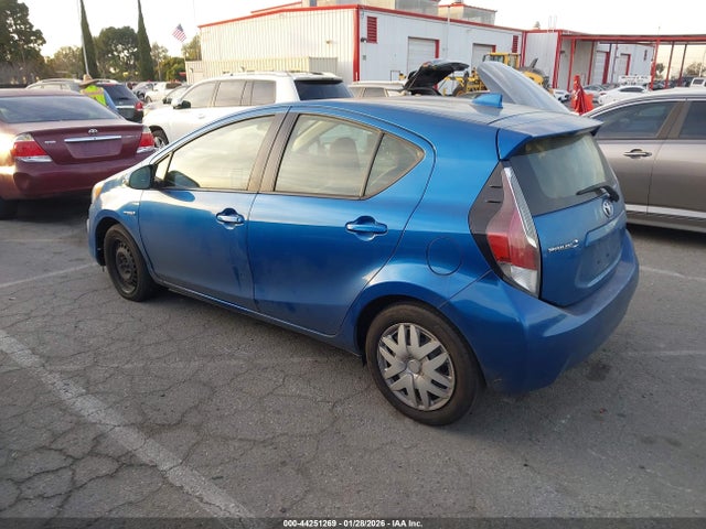 JTDKDTB39F1088491 Toyota Prius C One