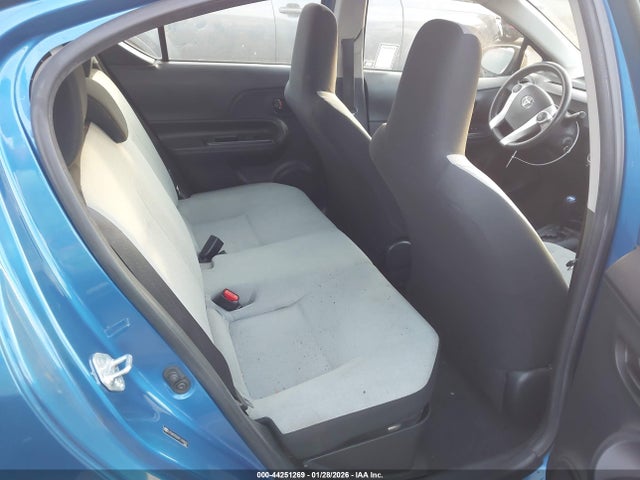 JTDKDTB39F1088491 Toyota Prius C One