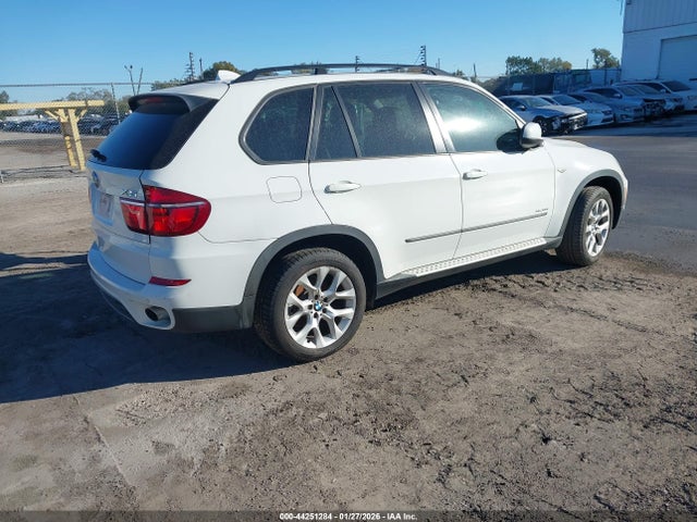 2013 BMW X5 5UXZV4C50D0B01442 Photo 3