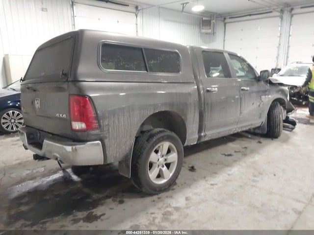 2018 RAM 1500 3C6RR7LT3JG186410 Photo 3