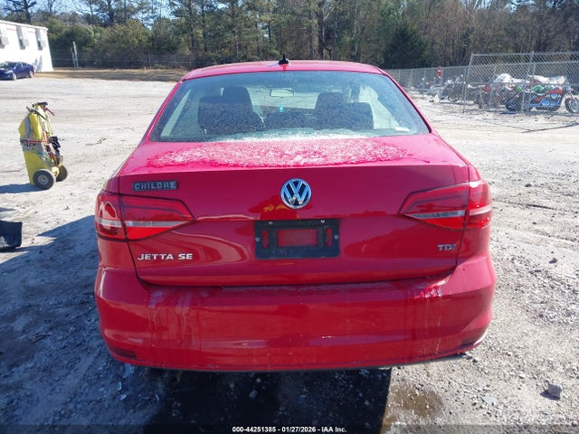 3VWLA7AJXFM275484 Volkswagen Jetta 2.0l Tdi Se