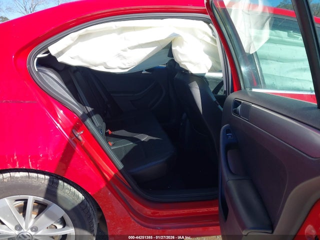 3VWLA7AJXFM275484 Volkswagen Jetta 2.0l Tdi Se
