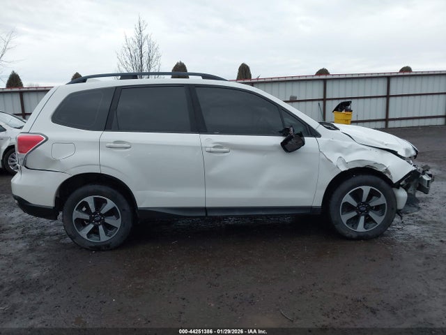 JF2SJABC6JH495229 Subaru Forester 2.5i