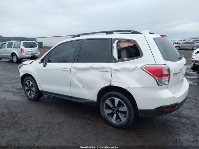 JF2SJABC6JH495229 Subaru Forester 2.5i