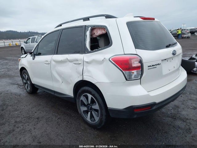 JF2SJABC6JH495229 Subaru Forester 2.5i