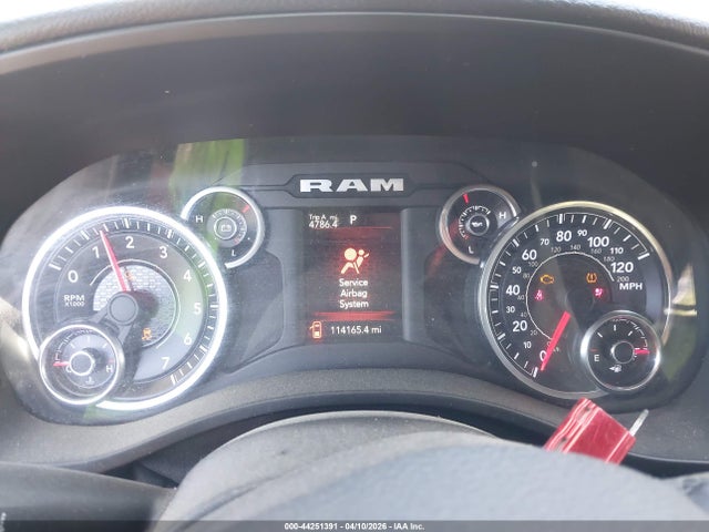 44251391 :رقم المزاد ، 1C6SRFFT5LN208375 vin ، 2020 Ram 1500 Big Horn  4x4 5'7 Box مزاد بيع