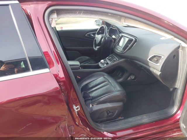 Chrysler 200 C 2016 1C3CCCCG6GN186479 Image 5