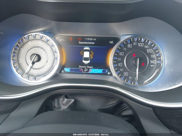 Chrysler 200 C 2016 1C3CCCCG6GN186479 Image 7