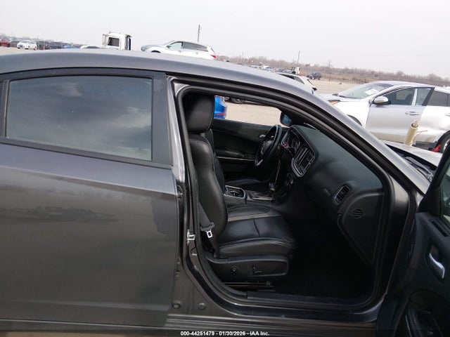 2019 DODGE CHARGER 2C3CDXBG6KH725450 Photo 4