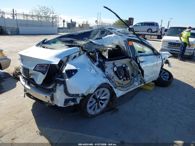 Продаж на аукціоні авто 2021 Tesla Model 3 Standard Range Plus Rear-wheel Drive, vin: 5YJ3E1EA1MF018052, номер лоту: 44251495