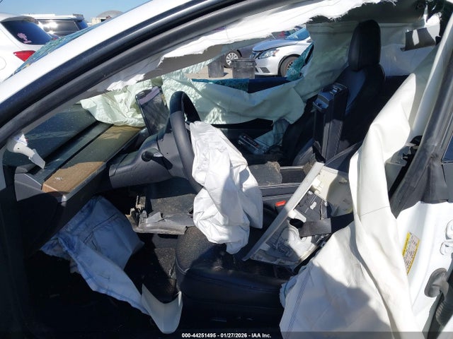 Продаж на аукціоні авто 2021 Tesla Model 3 Standard Range Plus Rear-wheel Drive, vin: 5YJ3E1EA1MF018052, номер лоту: 44251495
