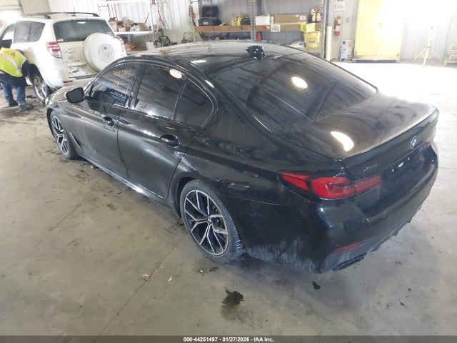 BMW M550 I Xdrive 2022 WBA13BK09NCH97228 Image 3