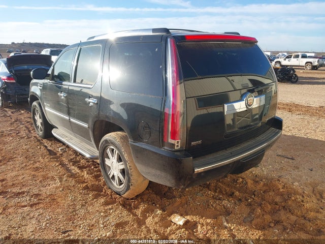 2012 CADILLAC ESCALADE 1GYS3AEF5CR131714 Photo 2