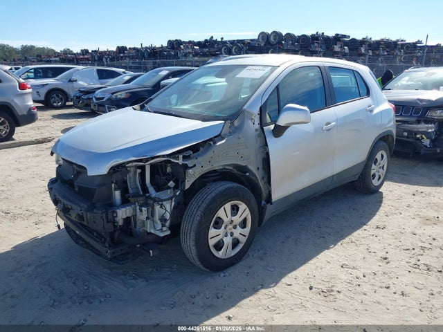 Chevrolet Trax 1ls 2015 KL7CJKSB5FB093001 Image 2