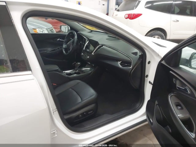 1G1ZE5ST5HF285714 Chevrolet MALIBU 1LT