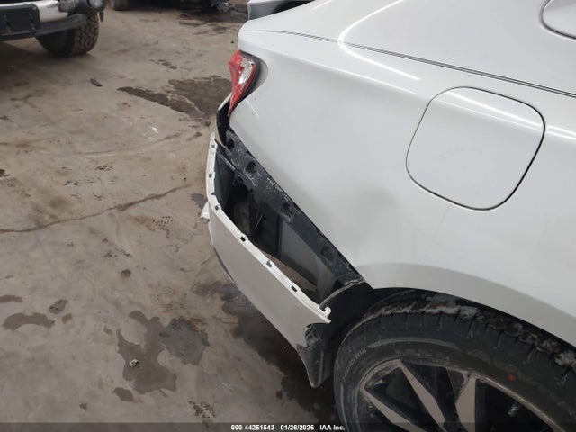 1G1ZE5ST5HF285714 Chevrolet MALIBU 1LT
