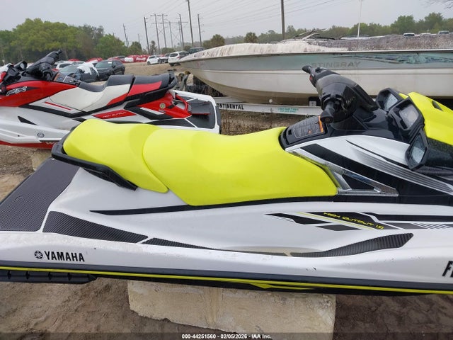YAMA3990E919 Yamaha VX