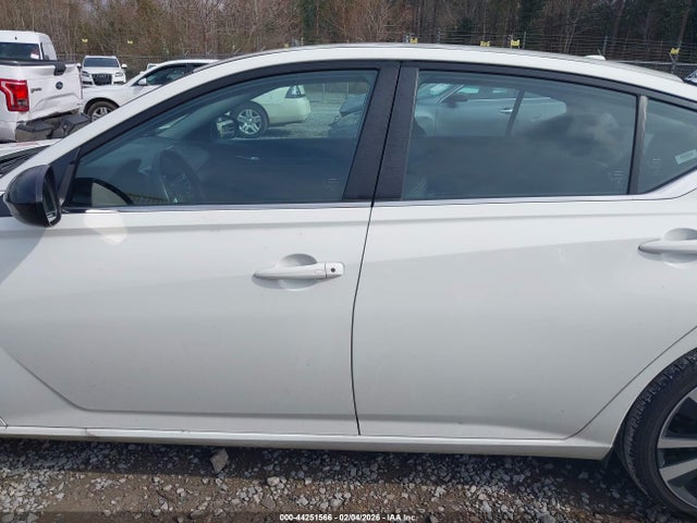 2021 Nissan Altima Sr Fwd მანქანა იყიდება აუქციონზე, vin: 1N4BL4CV7MN372061, აუქციონის ნომერი: 44251566
