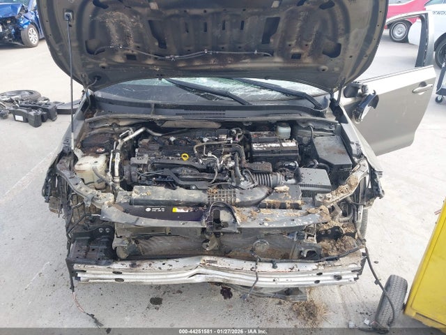 JTNK4RBE1K3049201 Toyota COROLLA SE
