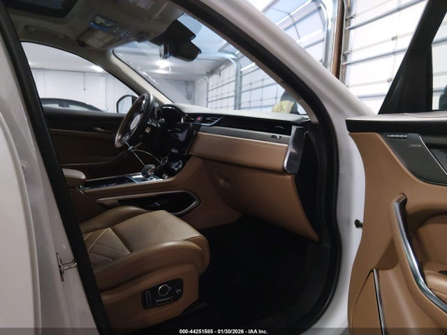 2022 JAGUAR F-PACE SADCJ2EX4NA692295 Photo 4