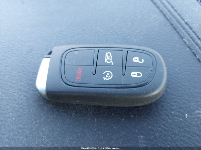 Продаж на аукціоні авто 2021 Jeep Cherokee Limited 4x4, vin: 1C4PJMDX7MD141222, номер лоту: 44251598