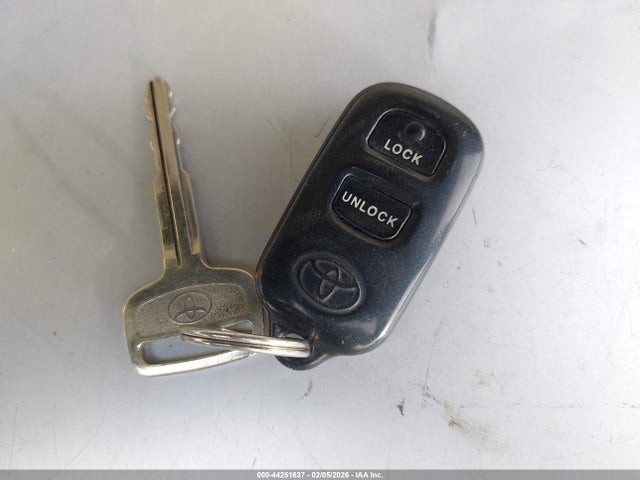 2001 TOYOTA CAMRY JT2BF22KX10301693 Photo 10