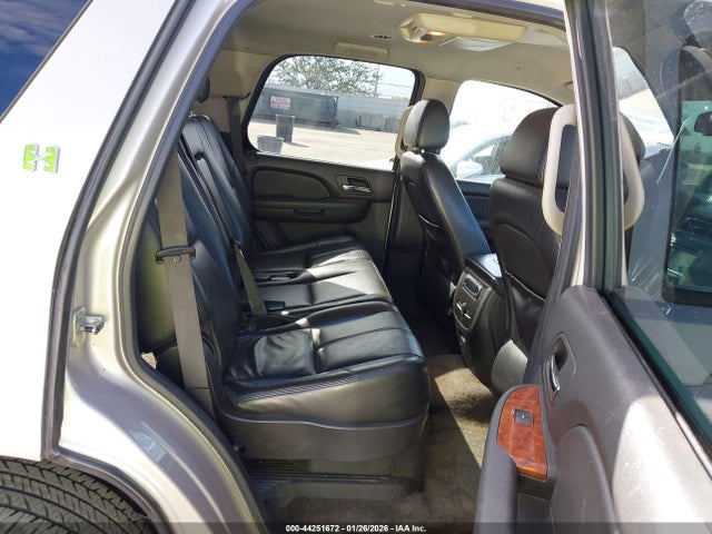 2008 CHEVROLET TAHOE HYBRID 1GNFC13528R215215 Photo 7