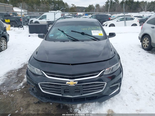 1G1ZD5ST9JF153404 Chevrolet MALIBU LT