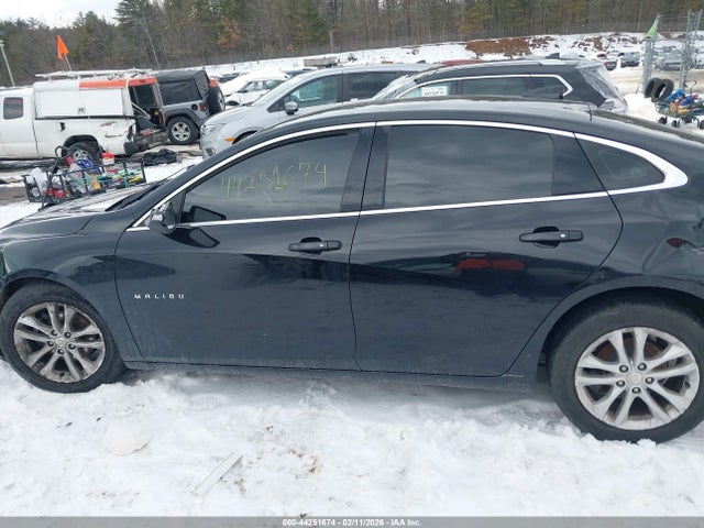 1G1ZD5ST9JF153404 Chevrolet MALIBU LT