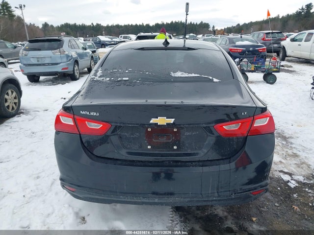 1G1ZD5ST9JF153404 Chevrolet MALIBU LT