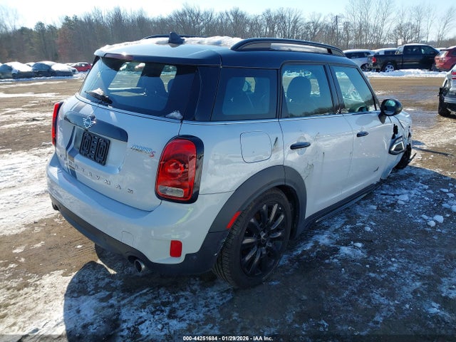 2019 MINI COUNTRYMAN WMZYT5C59K3G92049 Photo 3