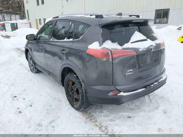 44251706 :رقم المزاد ، JTMBFREV2HJ121540 vin ، 2017 Toyota Rav4 Le مزاد بيع