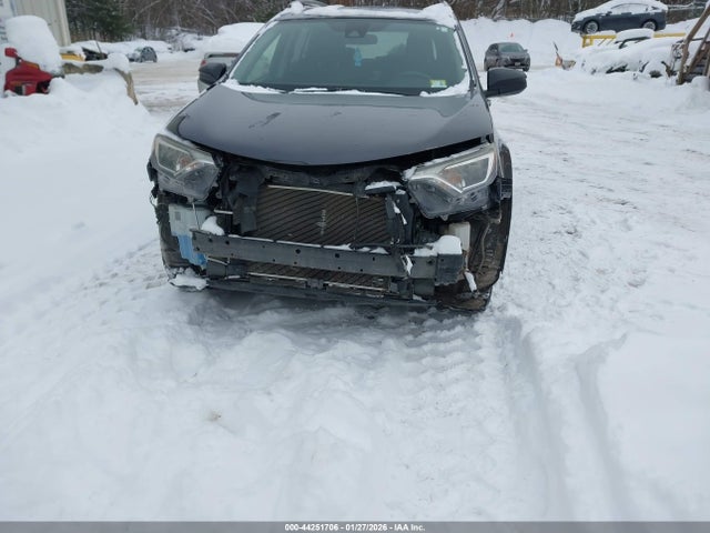 44251706 :رقم المزاد ، JTMBFREV2HJ121540 vin ، 2017 Toyota Rav4 Le مزاد بيع