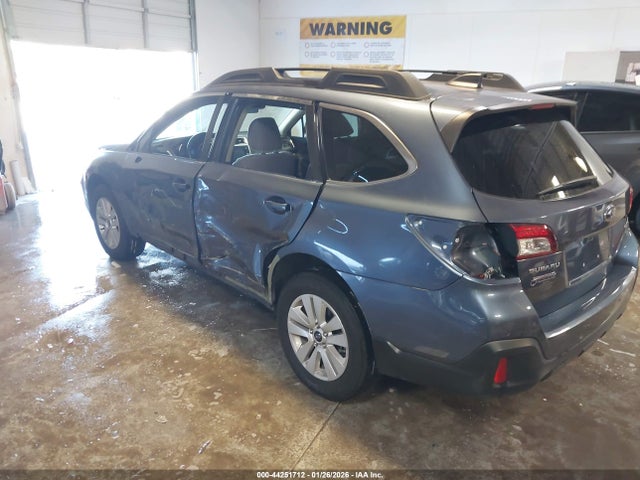 Продажа на аукционе авто 2018 Subaru Outback 2.5i Premium, vin: 4S4BSACC4J3387825, номер лота: 44251712