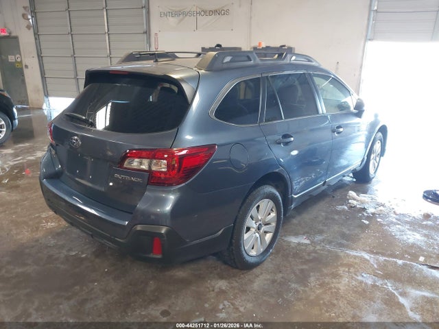 Продажа на аукционе авто 2018 Subaru Outback 2.5i Premium, vin: 4S4BSACC4J3387825, номер лота: 44251712
