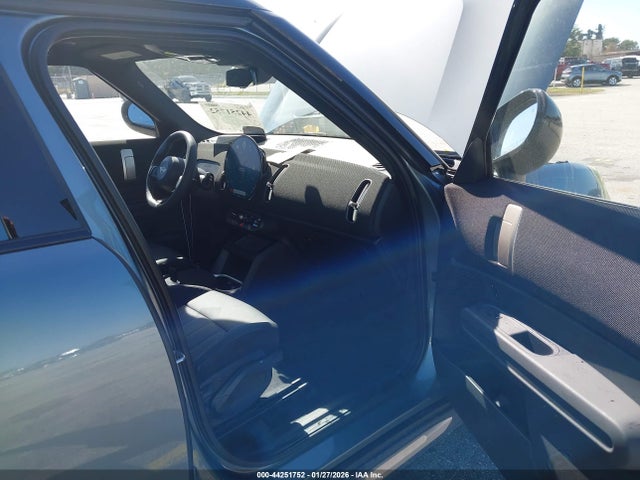 2026 MINI COUNTRYMAN WMZ23GA04T7U74293 Photo 4