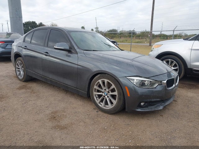 2017 BMW 320I WBA8E5G34HNU45371 Photo 0