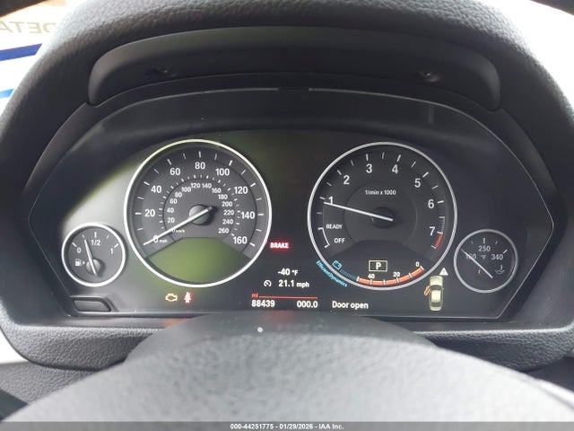 2017 BMW 320I WBA8E5G34HNU45371 Photo 6