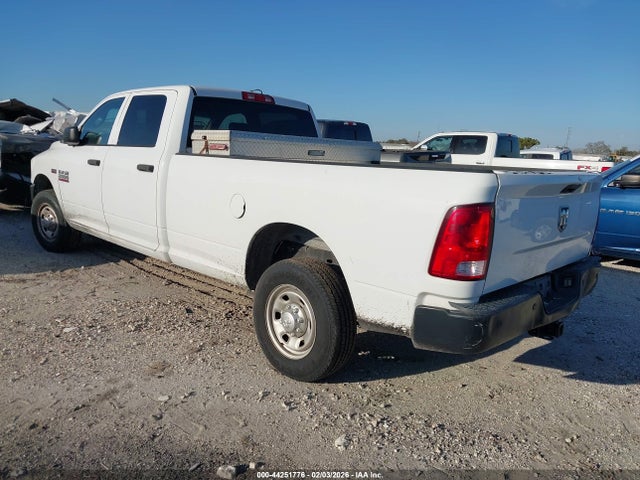 44251776 :رقم المزاد ، 3C6TR4HT7JG306478 vin ، 2018 Ram 2500 Tradesman  4x2 8' Box مزاد بيع