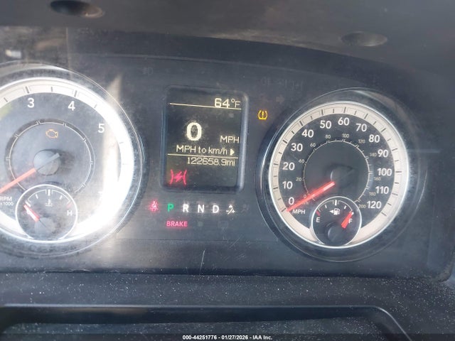 44251776 :رقم المزاد ، 3C6TR4HT7JG306478 vin ، 2018 Ram 2500 Tradesman  4x2 8' Box مزاد بيع