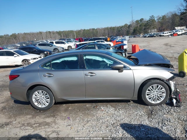 44251833 :رقم المزاد ، 58ABK1GG6GU018683 vin ، 2016 Lexus Es 350 مزاد بيع