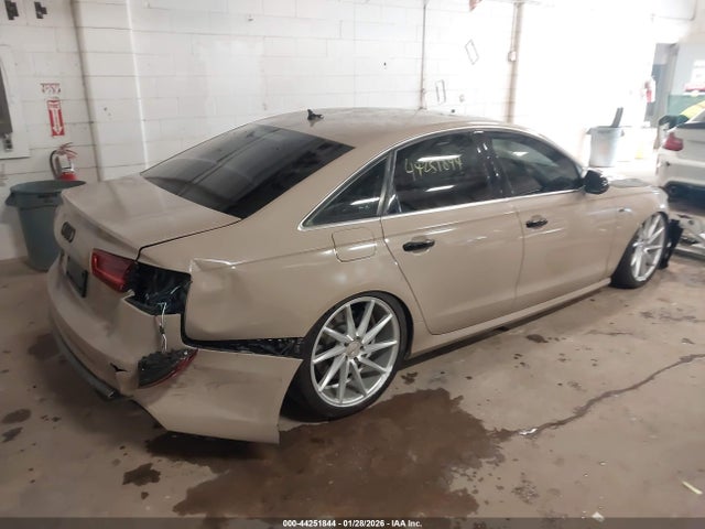 2013 AUDI S6 WAUF2AFC3DN095610 Photo 3