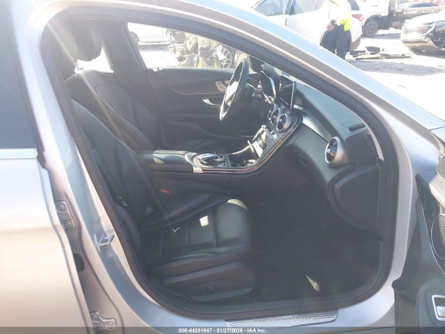55SWF4JB6GU150463 Mercedes-Benz C 300