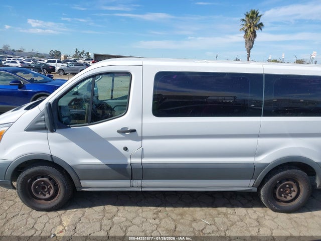 1FMZK1YM3JKA10697 Ford Transit-150 Xlt