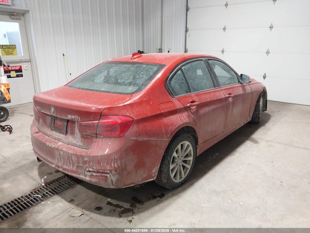 2016 Bmw 320i Xdrive მანქანა იყიდება აუქციონზე, vin: WBA8E5G54GNT40653, აუქციონის ნომერი: 44251896