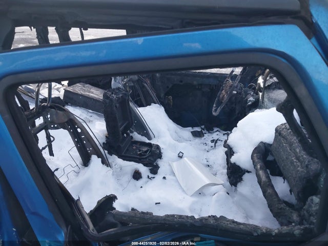 1C4HJXDG4MW737611 Jeep Wrangler Unlimited Sport 4x4