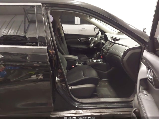 Nissan ROGUE S 2017 KNMAT2MV5HP573721 Image 5