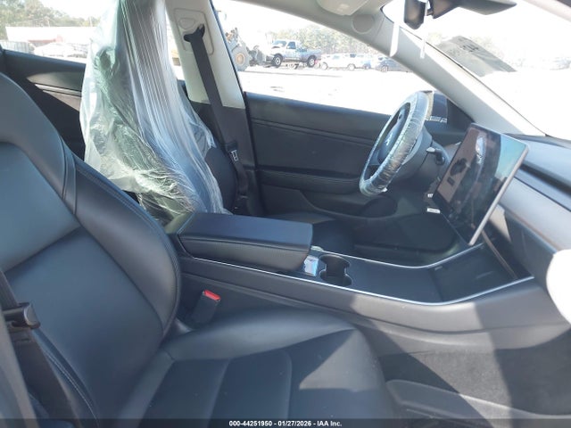 2019 TESLA MODEL 3 5YJ3E1EB9KF510382 Photo 4